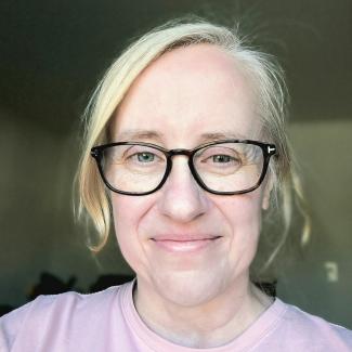 Nicole Davis Headshot